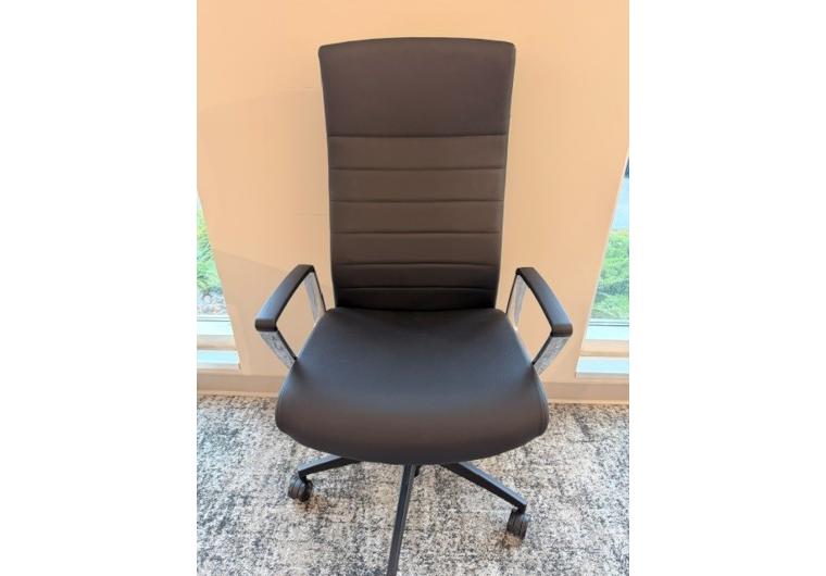 at_NCE_305_Front.png